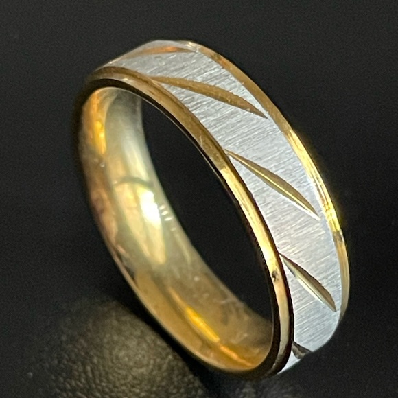 6mm gold silver stainless steel ring for men - Picture 5 of 10